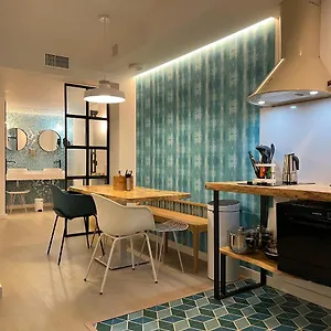 https://apartamentos-poniente-playa.balearic-islands.net
