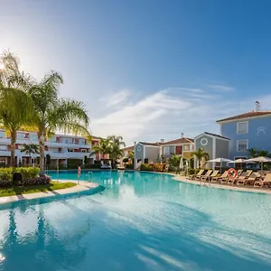 https://cortijo-del-mar-resort-estepona.es-andalucia.com